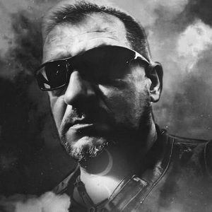 Meet your Posher, Calin